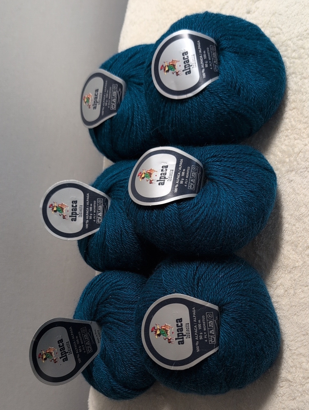 Alpaca Indiecita 100% Alpaca Yarn  50g- 100m 4-Ply Worsted Blue Teal 6pcs